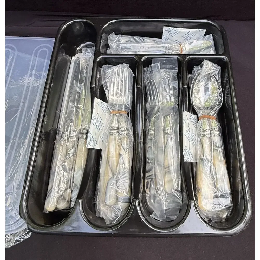 Barenthal Elegant 20-pc. Stainless Steel SilverwareSet Tortue Sandstone New!